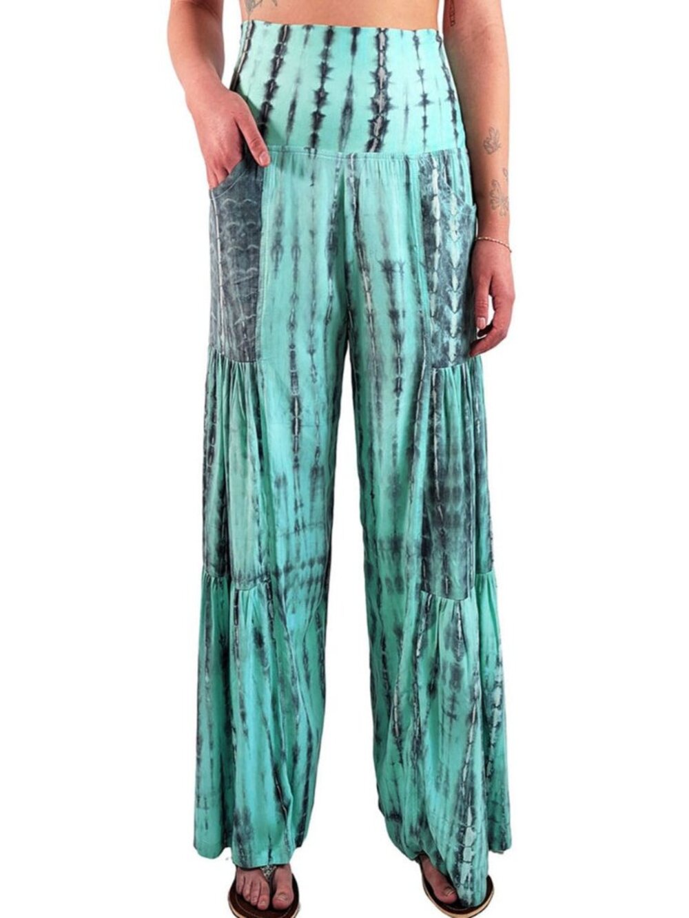 Happy Bohemians Tiered Tie-Dyed Rock Star pant Wide Leg Pants MINT M/L NWOT